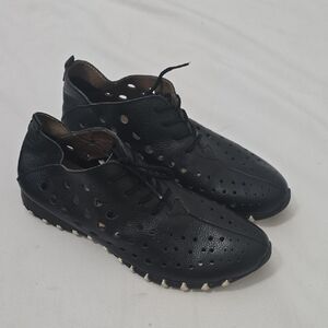 LITFOOT Black Perforated Leather Oxfords 41